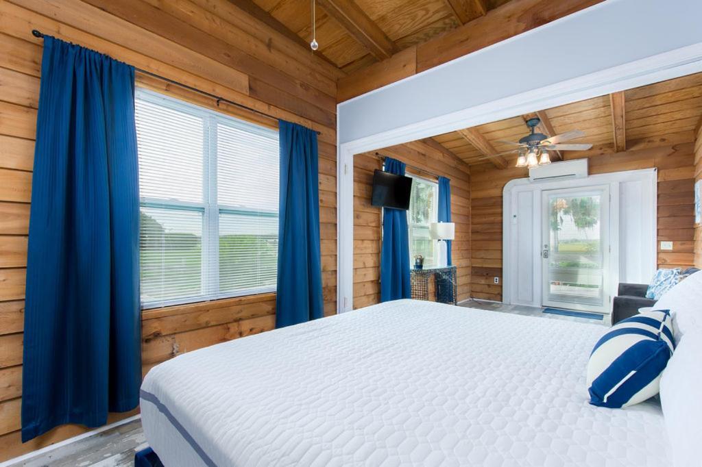 Darien Dockside Inn Eksteriør billede